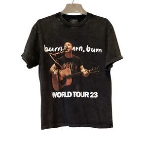 Zach Bryan black graphic t-shirt Burn Burn Burn World Tour 2023 size Medium
